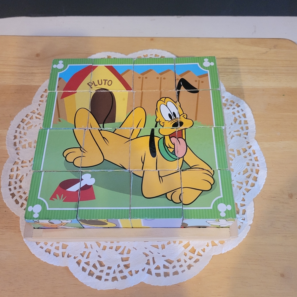 Disney Melissa & Doug 16 Wood Cube Puzzle Set Ages 3+